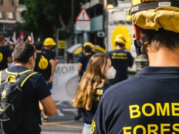 Bomberxs Forestales: Hasta las cenizas 