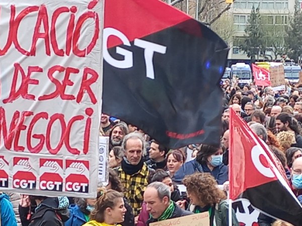 La sección de enseñanza de la CGT apoya la huelga indefinida de expertos docentes de FP que empezó el lunes 3 de&nbsp;noviembre
