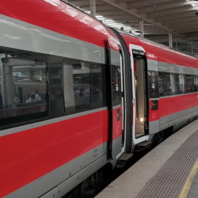 Liberalización, externalización y consecuencias de la capitalización de la red&nbsp;ferroviaria